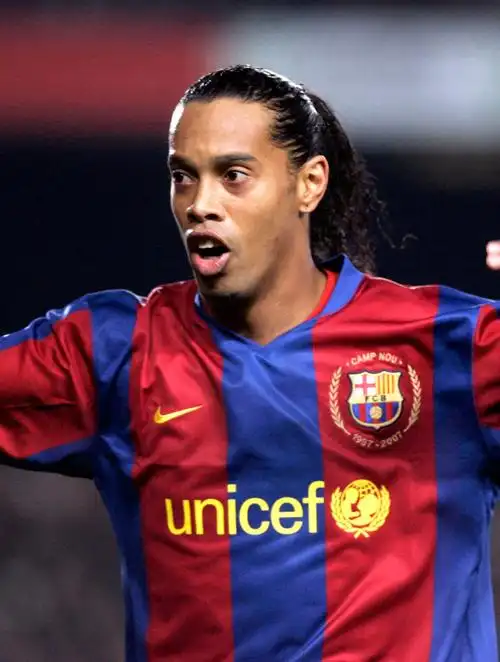 队的中场支 队的中场支