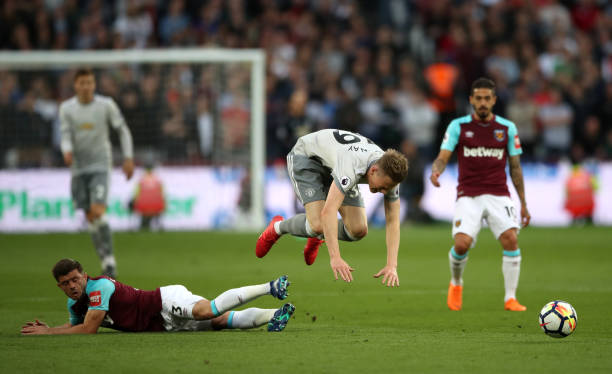 [田径]2025年深港马拉松鸣枪开跑.