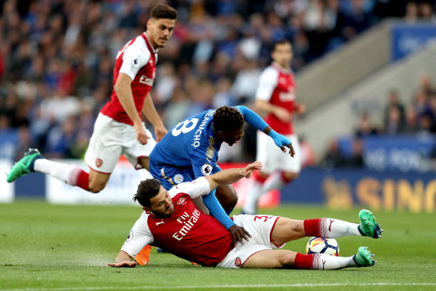 19岁285天，布鲁日前锋塔勒比是欧冠淘汰赛双响第4年轻的球员.